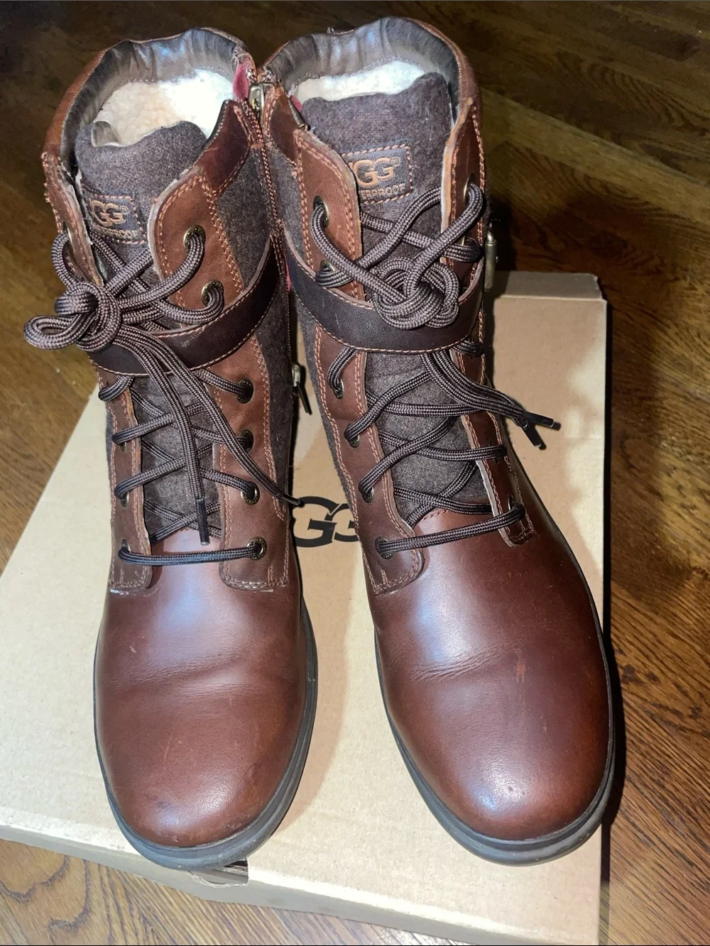 UGG Kesey boots